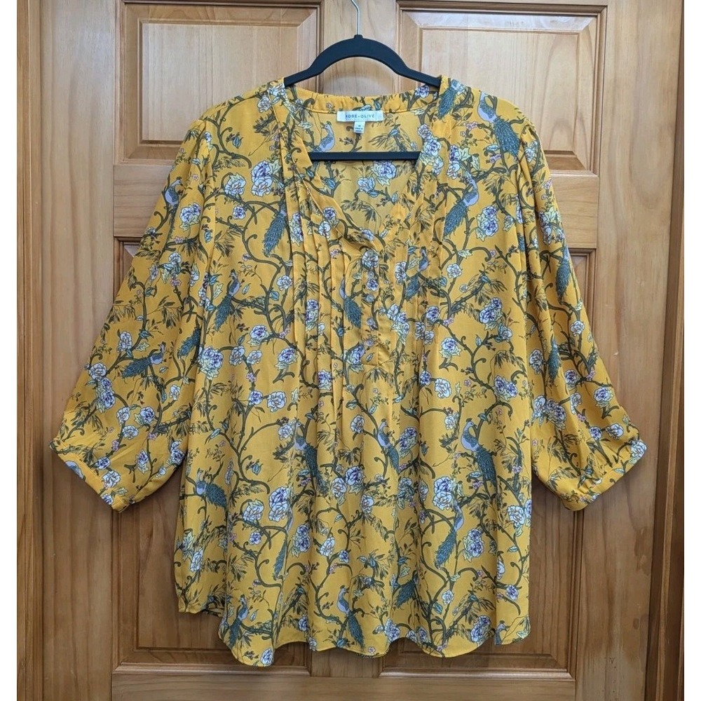 Rose & Olive Women's 1X Tunic Semi Sheer Gold Floral 3/4 Sleeves Button 1/2 Top